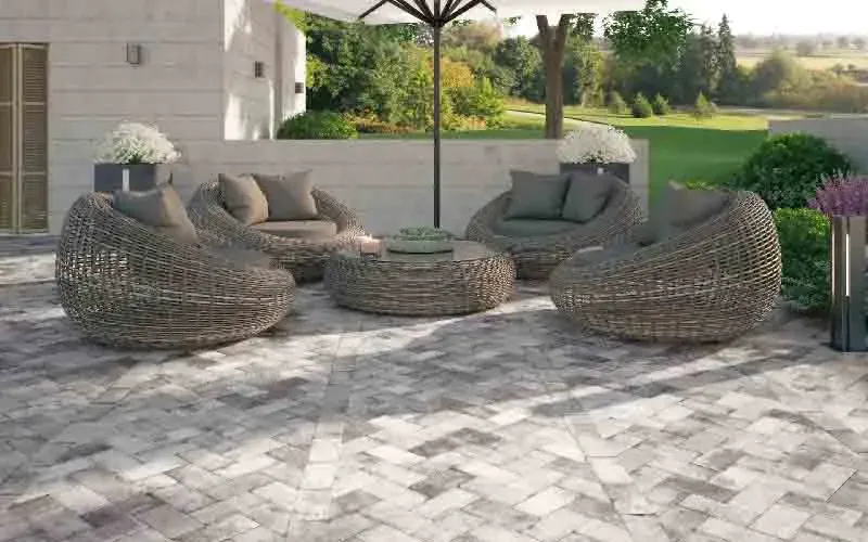 Revêtement de sol extérieur près de Tarbes