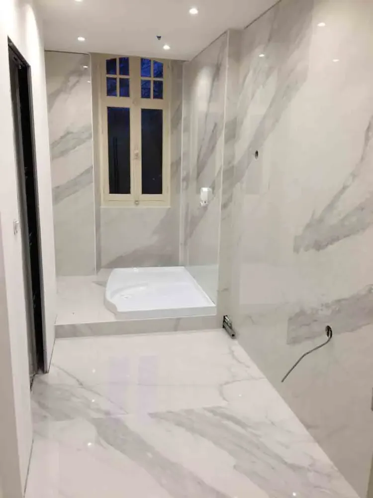 valbo-douche-italienne-carrelage-pau.jpg