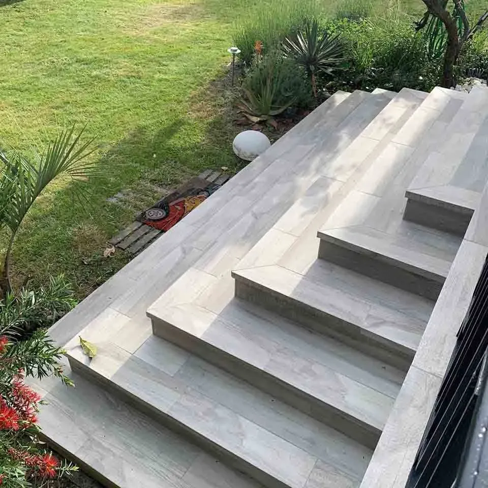 valbo-revetement-exterieur-carrelage-antiderapant.jpg